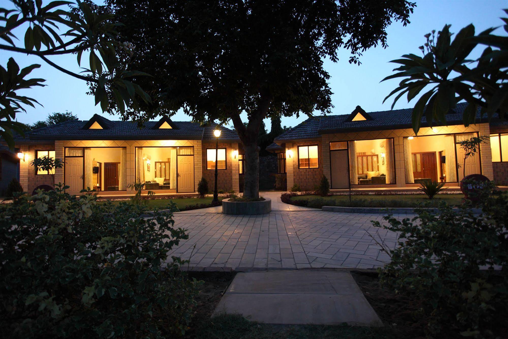 Shri Radha Brij Vasundhara Resort & Spa Govardhan Exteriér fotografie