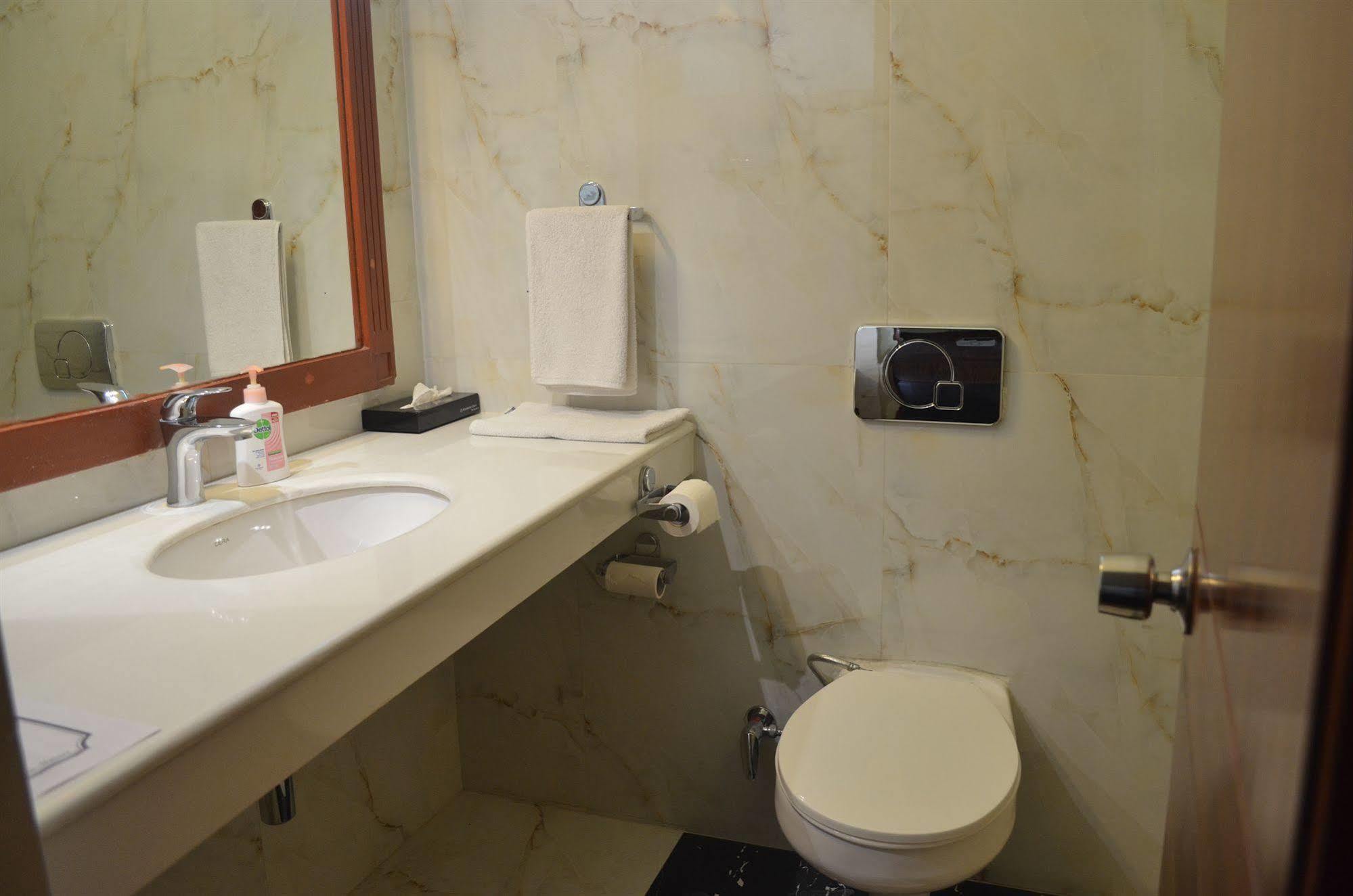 Shri Radha Brij Vasundhara Resort & Spa Govardhan Exteriér fotografie